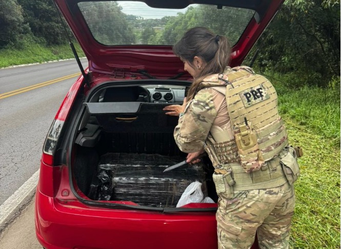 PRF apreende mais de 100 kg de maconha e prende motorista em Xanxerê