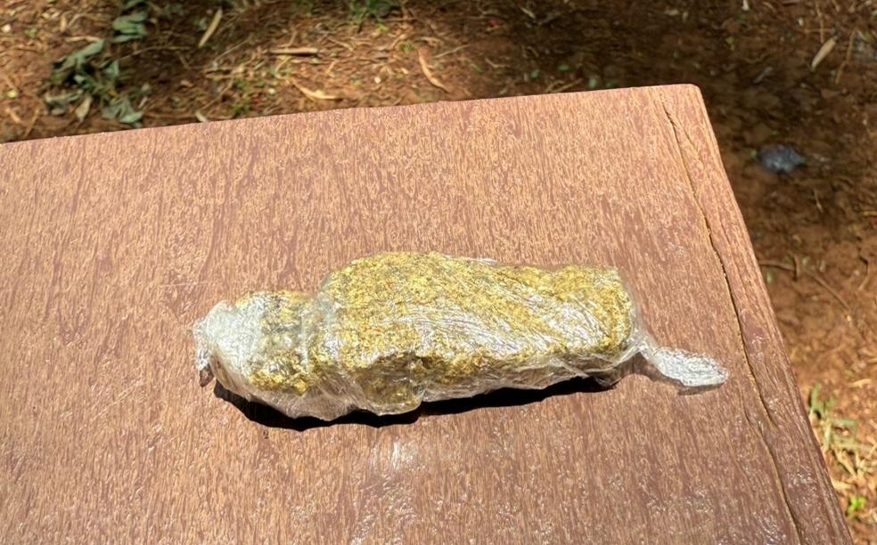 Forte cheiro de cannabis ao ar livre resulta em multas