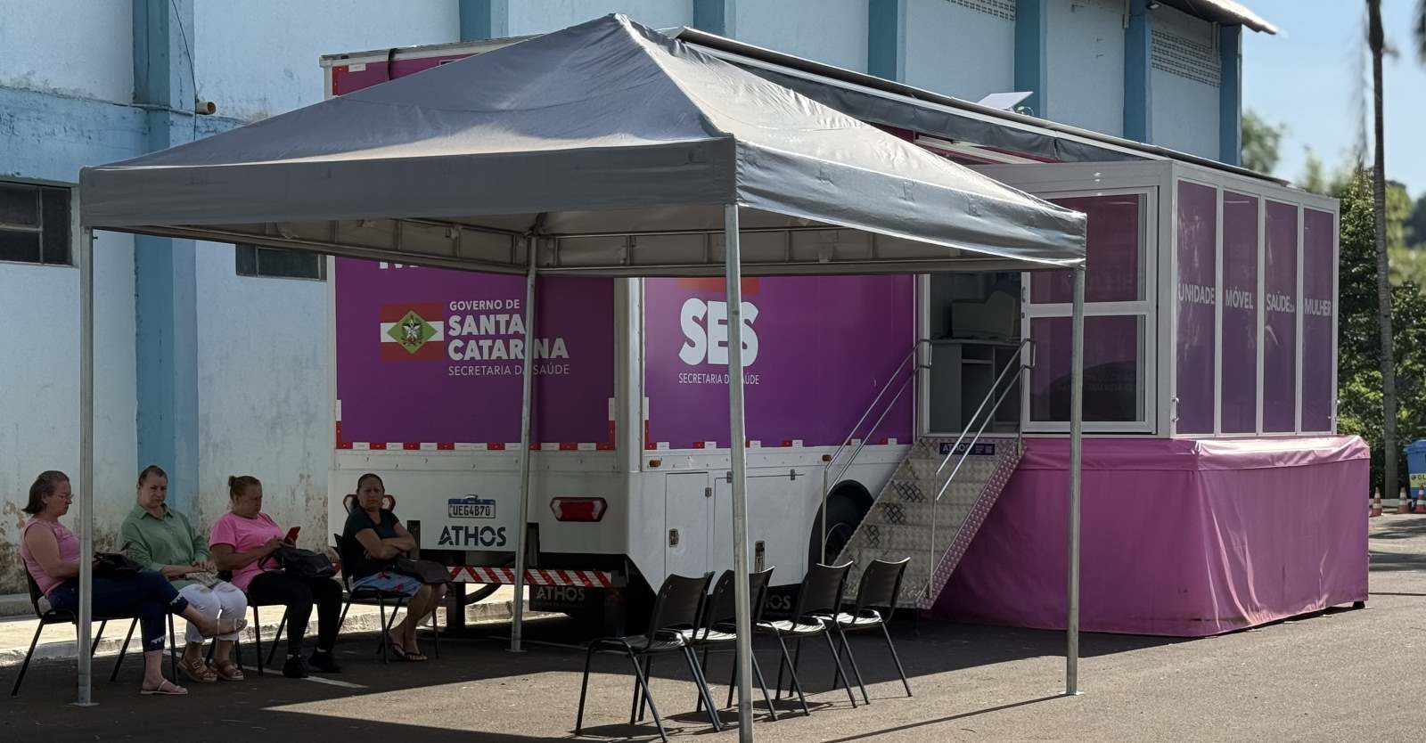 Palmitos recebe Unidade Móvel para acelerar diagnóstico precoce do câncer de mama