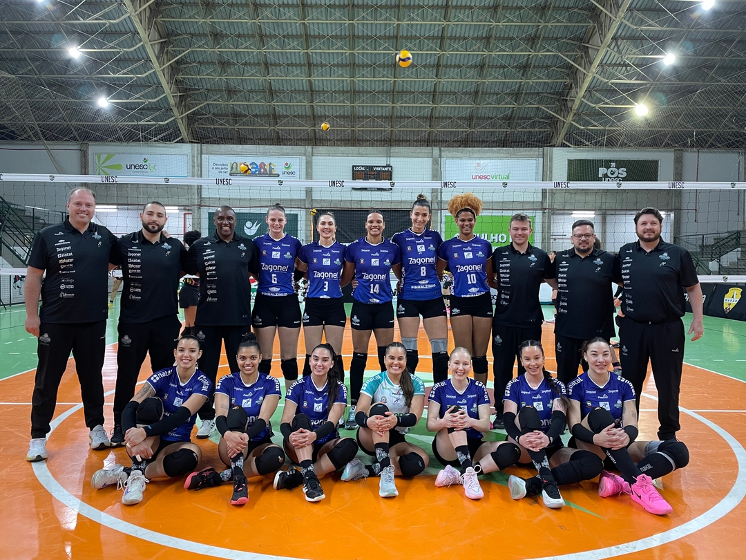 Pinhalense Zagonel Voleibol vence uma, perde outra e soma quatro pontos fora de casa
