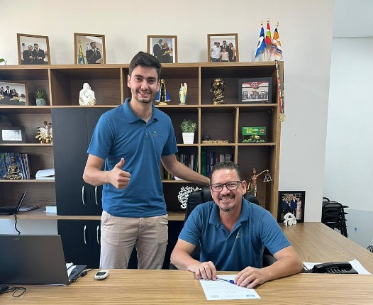 Vice-prefeito assume comando do Executivo de Águas Frias por 15 dias