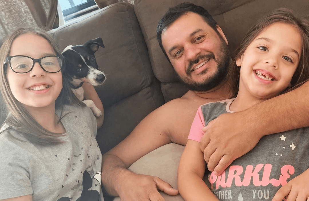 Irmãs que perderam mãe para o câncer, morrem com o pai em acidente