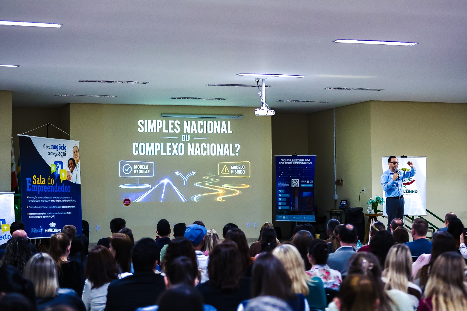 300 empreendedores participam de debate sobre os impactos da Reforma Tributária