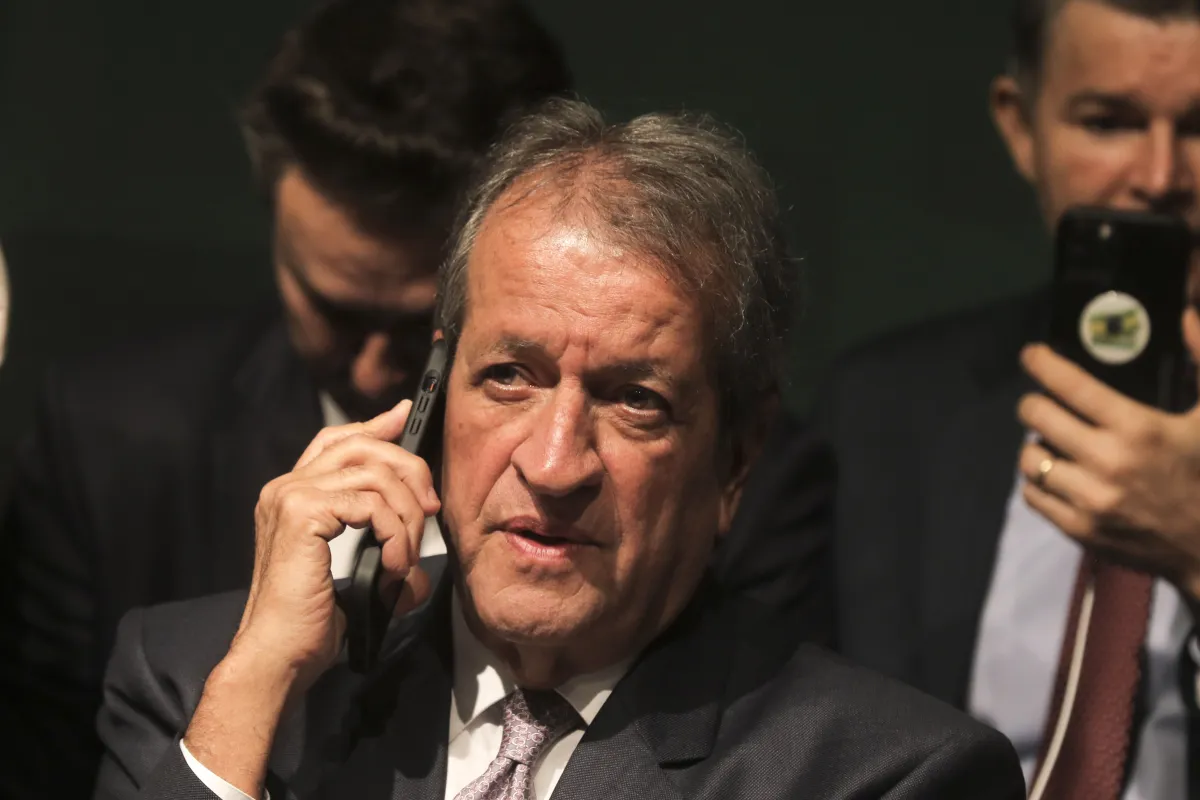 Investigação sobre emendas leva STF a bloquear até R$119,2 milhões de Valdemar Costa Neto