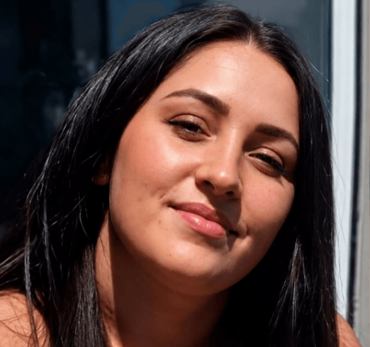 Moradora é encontrada morta; filha do casal presenciou o crime