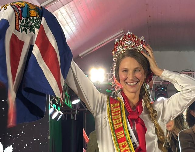 Saudadense é eleita rainha da Expointer de 2026