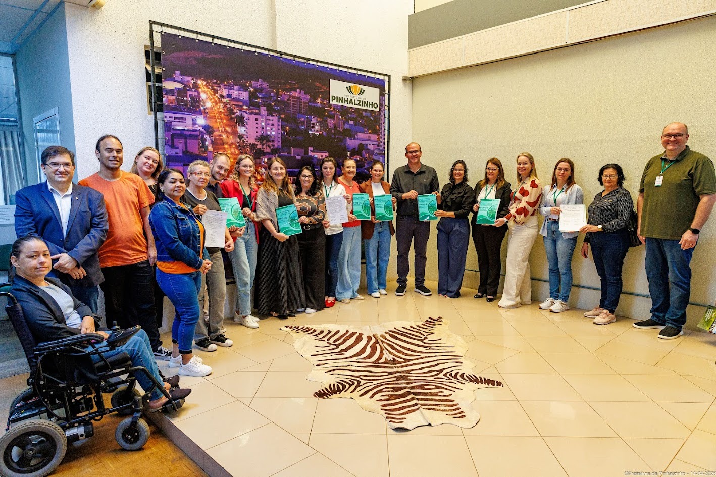 Pinhalzinho conclui plano habitacional com metas para a próxima década