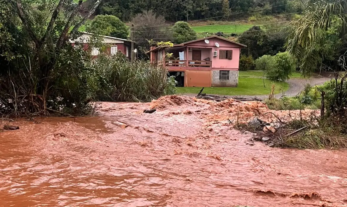 Chuvas colocam sete municípios gaúchos em situação de emergência