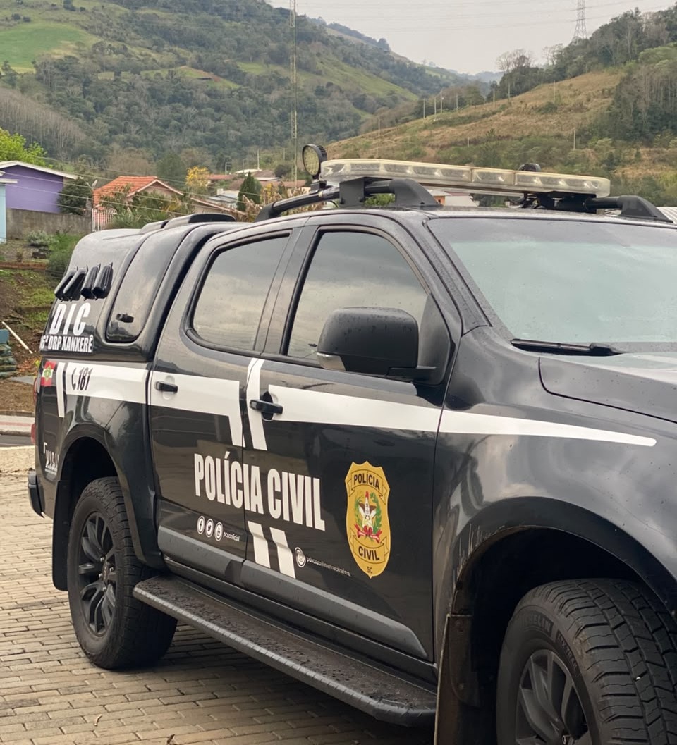 Três integrantes da mesma família são presos por tráfico de drogas