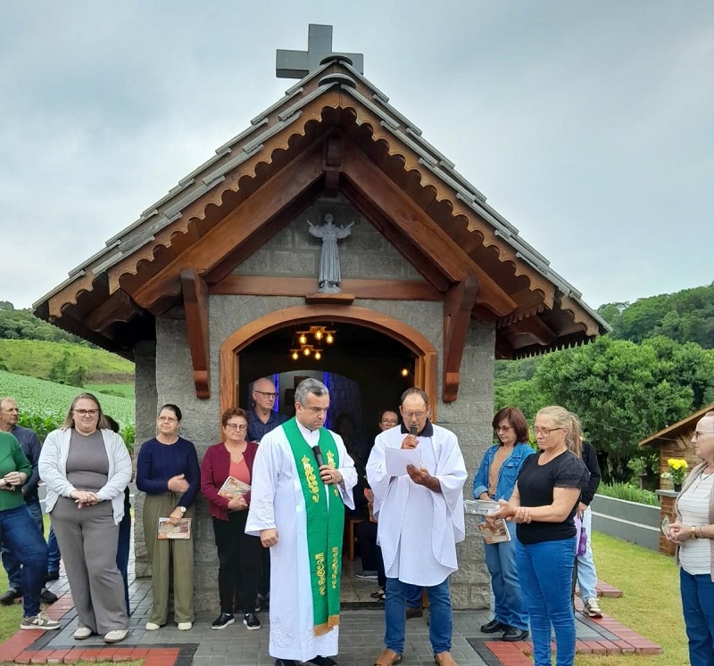Capela inspirada em templo italiano é inaugurada em Águas Frias e passa a integrar rota turística