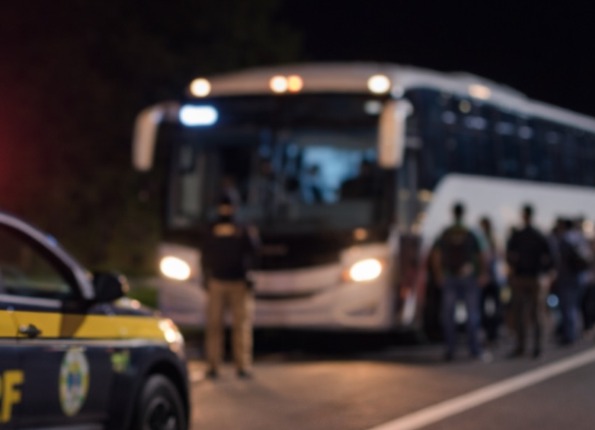 Passageiros denunciam motorista embriagado em ônibus interestadual e PRF confirma alcoolemia em São Miguel do Oeste