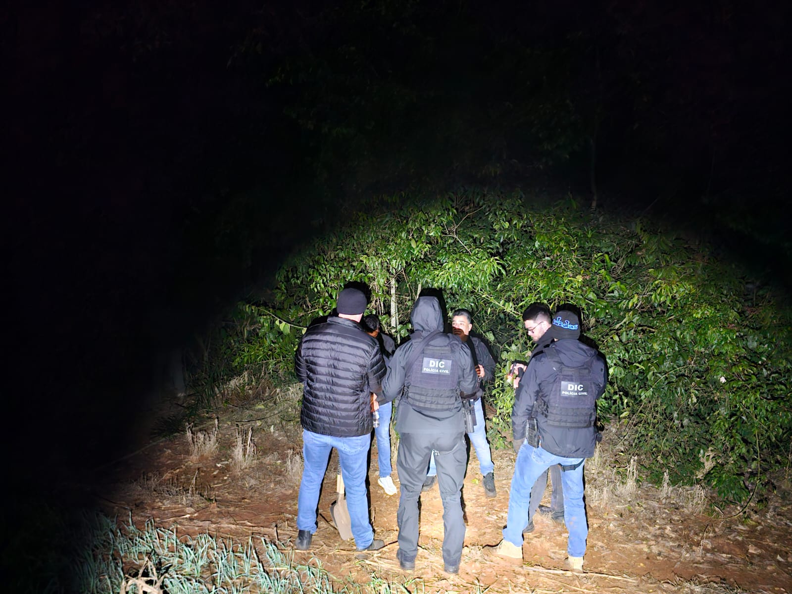 Adolescente sequestrada em Maravilha é encontrada executada; dois homens são presos
