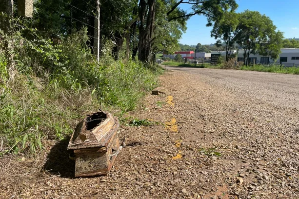Caixão de bebê aparece misteriosamente em cidade gaúcha