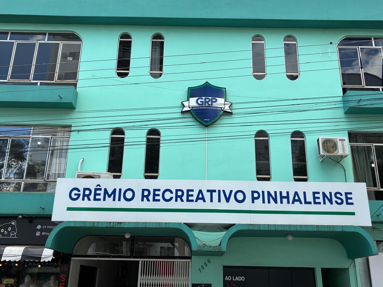 Grêmio Recreativo Pinhalense celebra 63 anos com jantar baile neste sábado