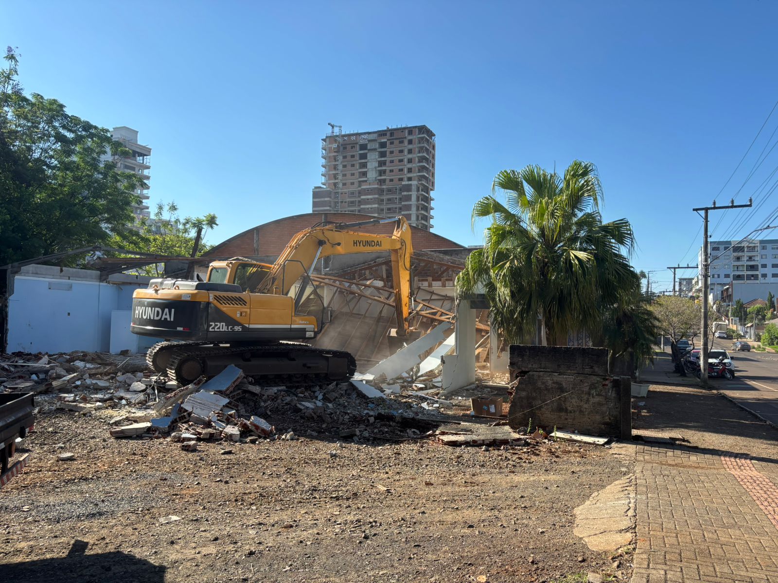 Acip/CDL dá passo importante para nova sede