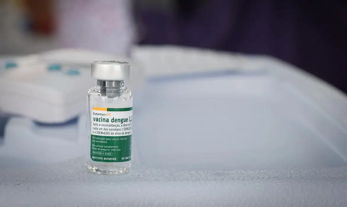 Vacina brasileira contra a dengue mantém alta proteção por cinco anos e impede casos graves da doença