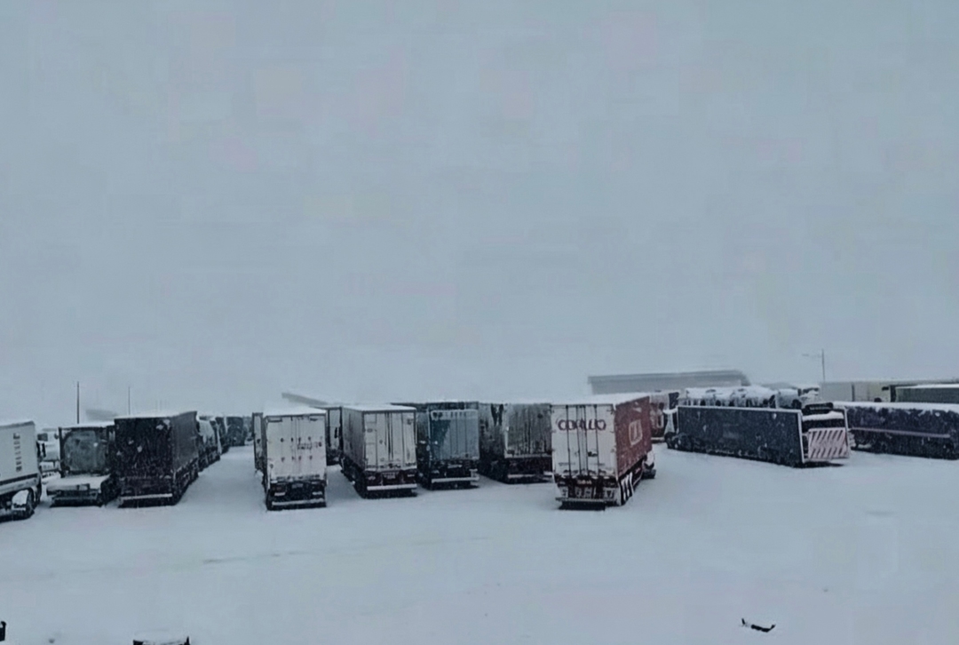 Caminhoneiro da região enfrenta frio de -9°C 