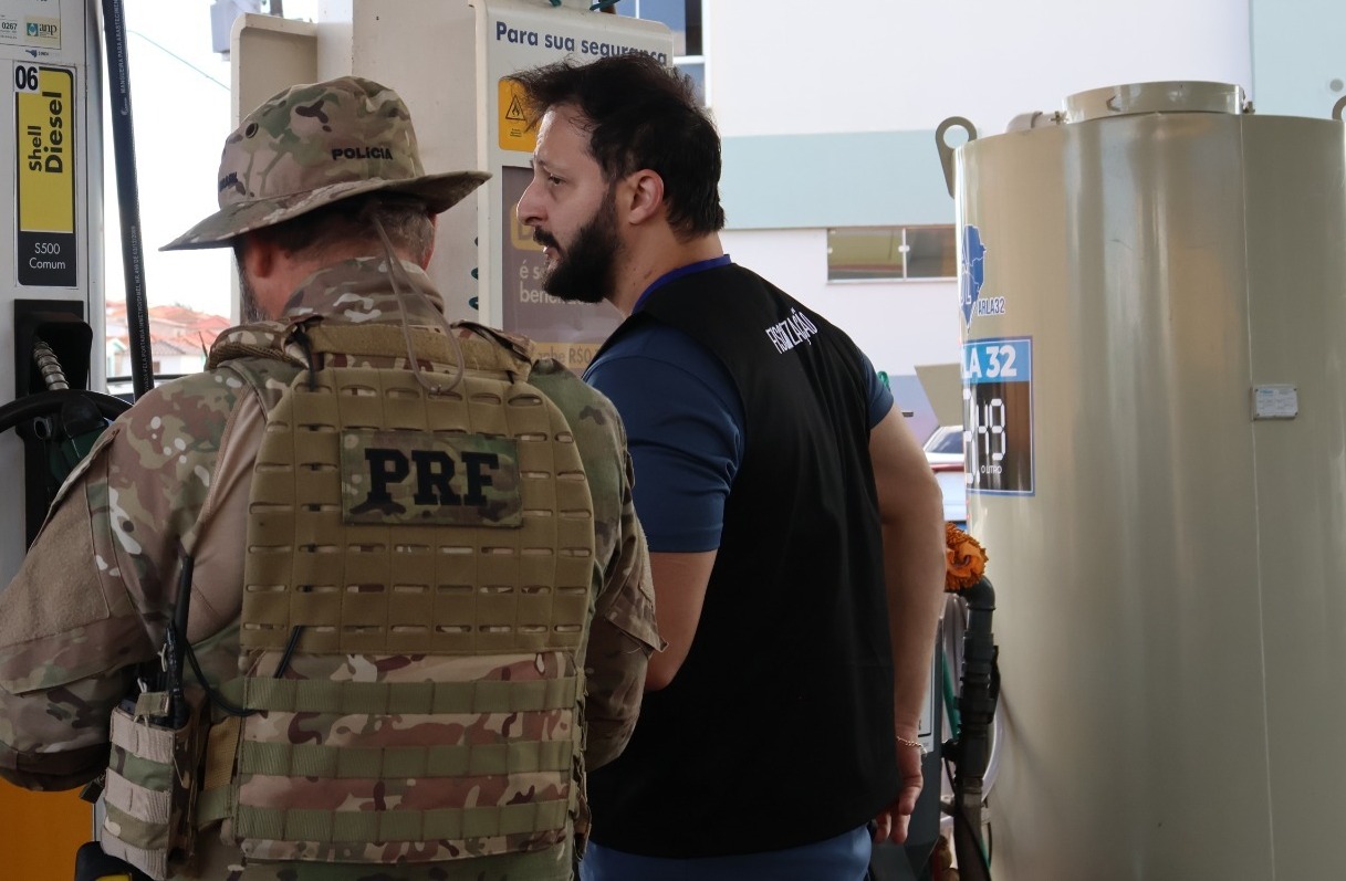 Preço justo? Procon faz operação para investigar valores da gasolina