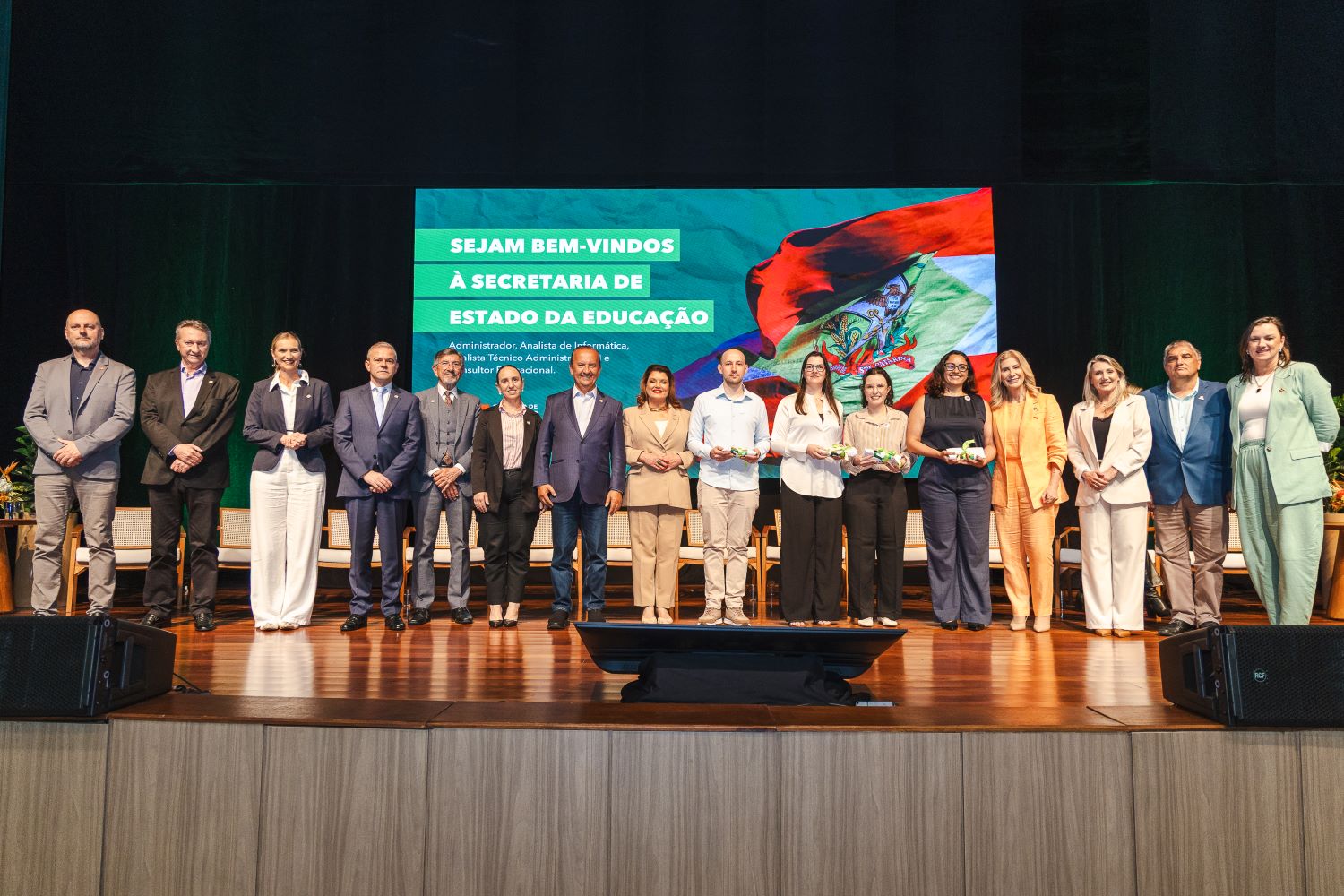 Concurso da Educação leva 92 novos servidores para a estrutura estadual em SC