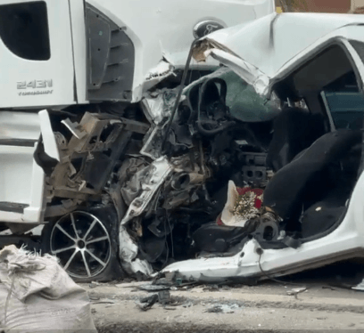 Buquê fica intacto em automóvel de jovem que morreu