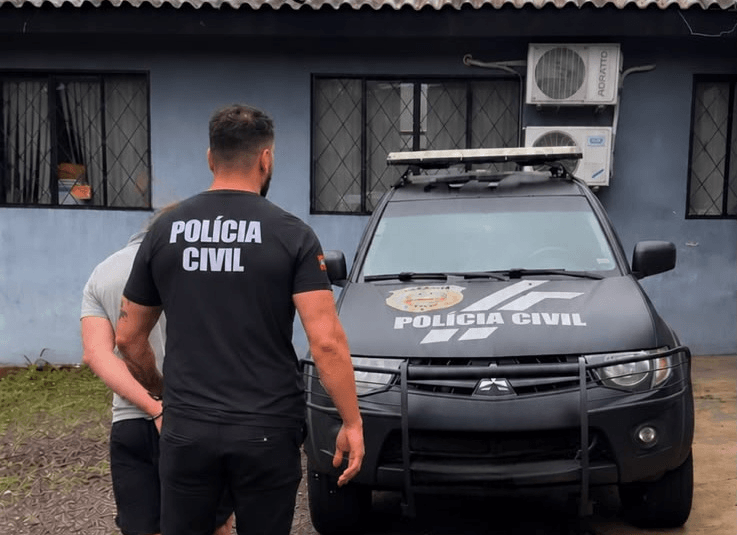 Beijo na boca, toques íntimos na neta: avô é detido suspeito de abuso
