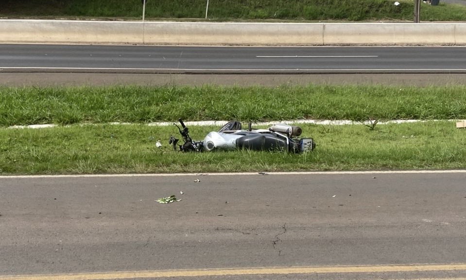 Motociclista perde a vida em colisão frontal