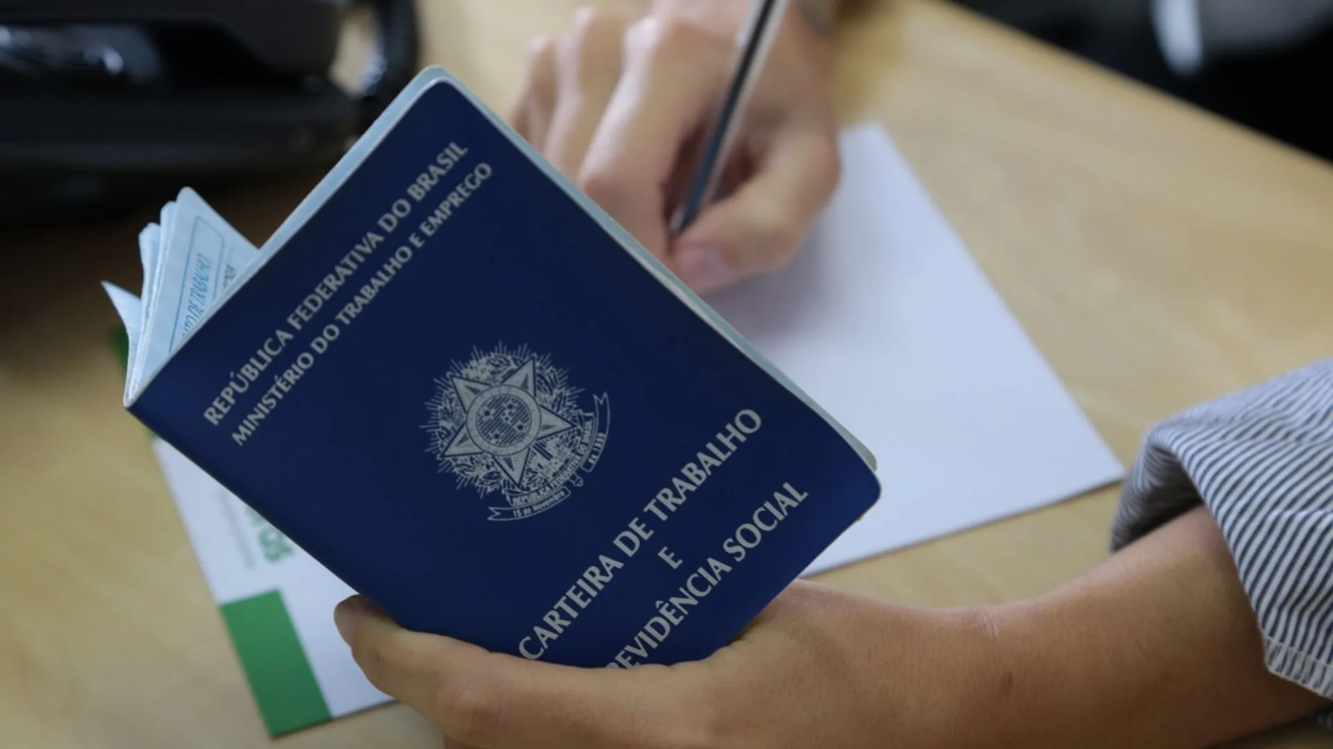Indústria de SC cresce acima da média nacional na geração de empregos formais