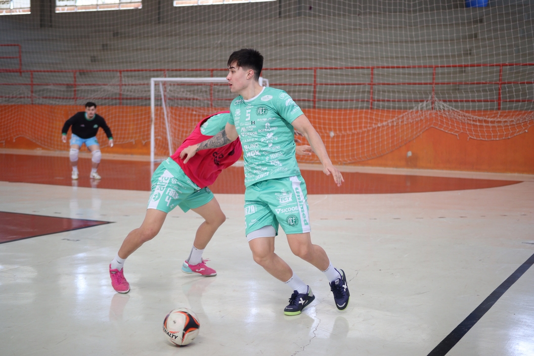 Chape Futsal enfrenta São Lourenço por vaga na semifinal da Série Ouro
