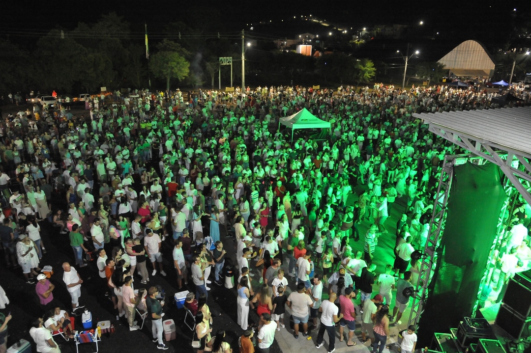 Prefeitura de Saudades promove Celebração de Réveillon para marcar a chegada do novo ano.