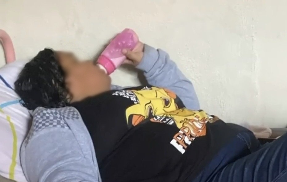 “Pequena Amanda”: mulher fingia ser uma criança de 12 anos
