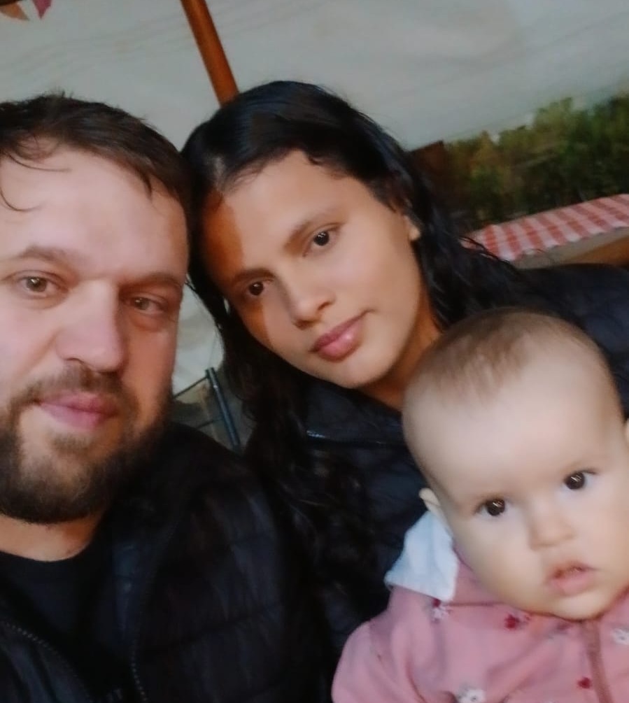 Pais param de trabalhar para cuidar da filha com leucemia