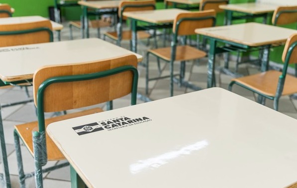 Lei sancionada em Santa Catarina autoriza pais a vetar conteúdos sobre gênero nas escolas