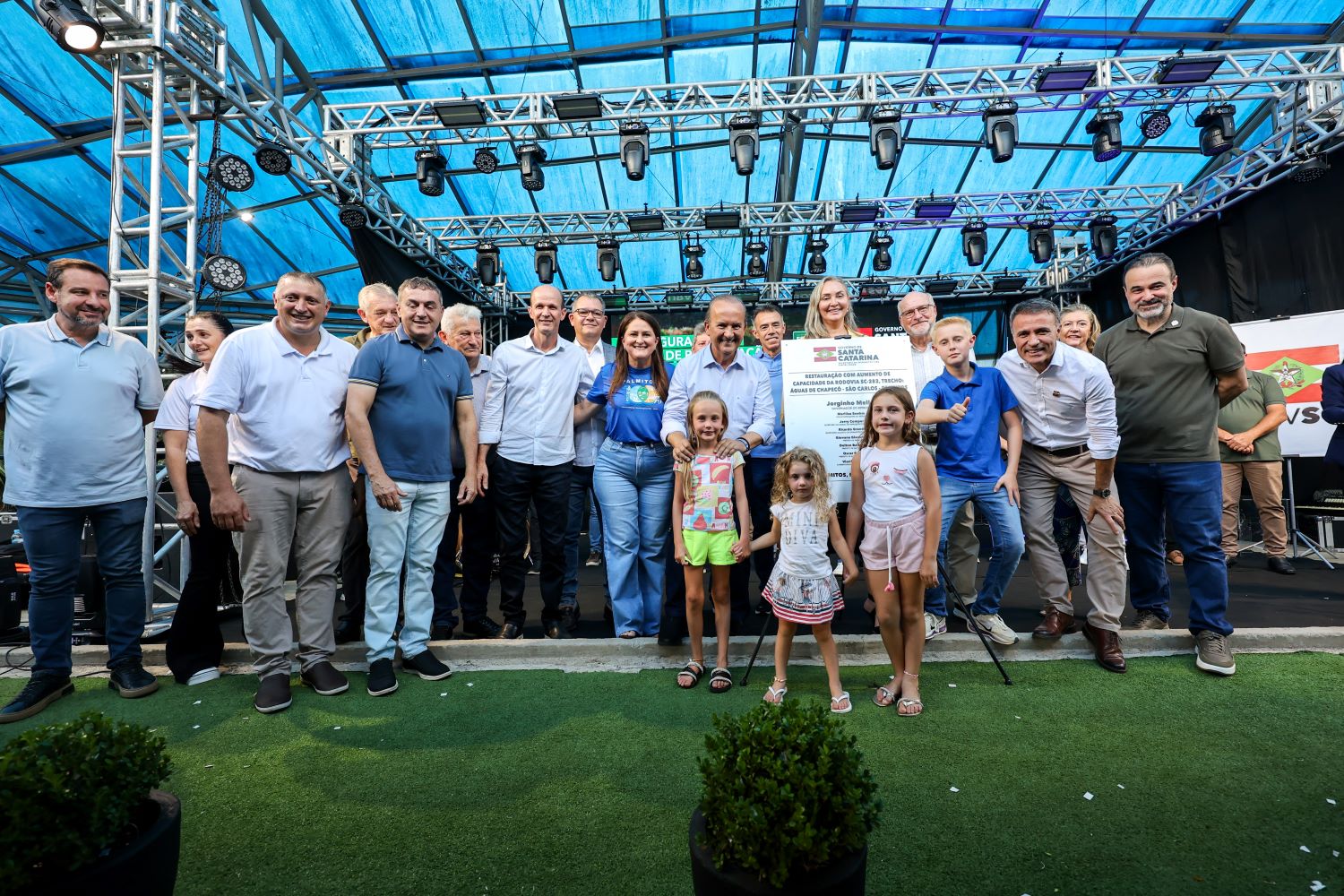 Palmitos recebe pacote milionário em infraestrutura viária, educação e saúde no ano do centenário