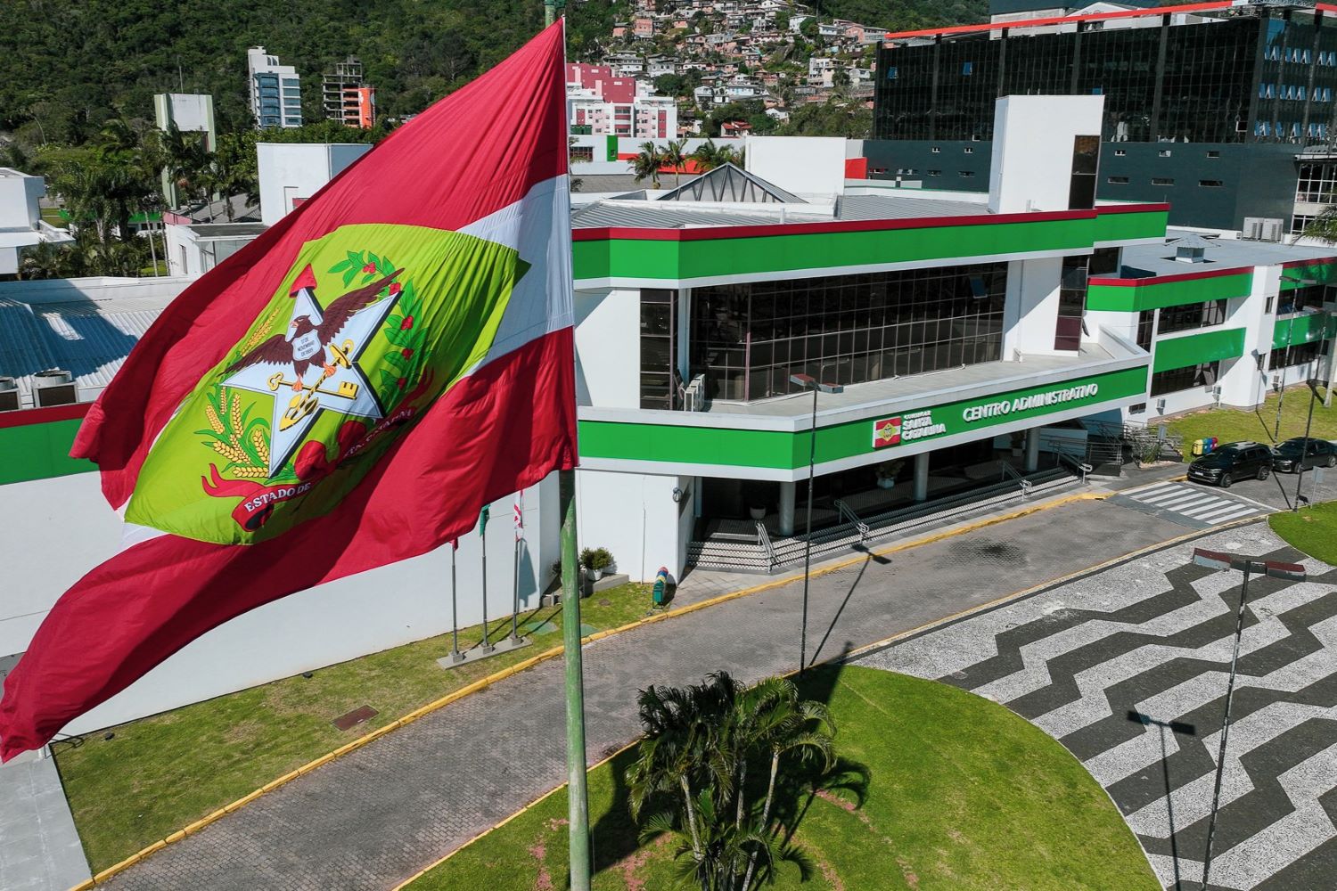 Servidores estaduais de SC terão auxílio-alimentação incluído no cálculo do 13º e do terço de férias