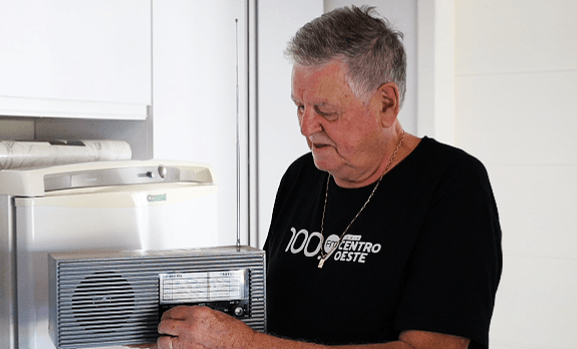 Radialista que marcou gerações relembra carreira