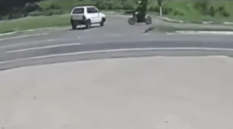 Vídeo mostra colisão com três mortes