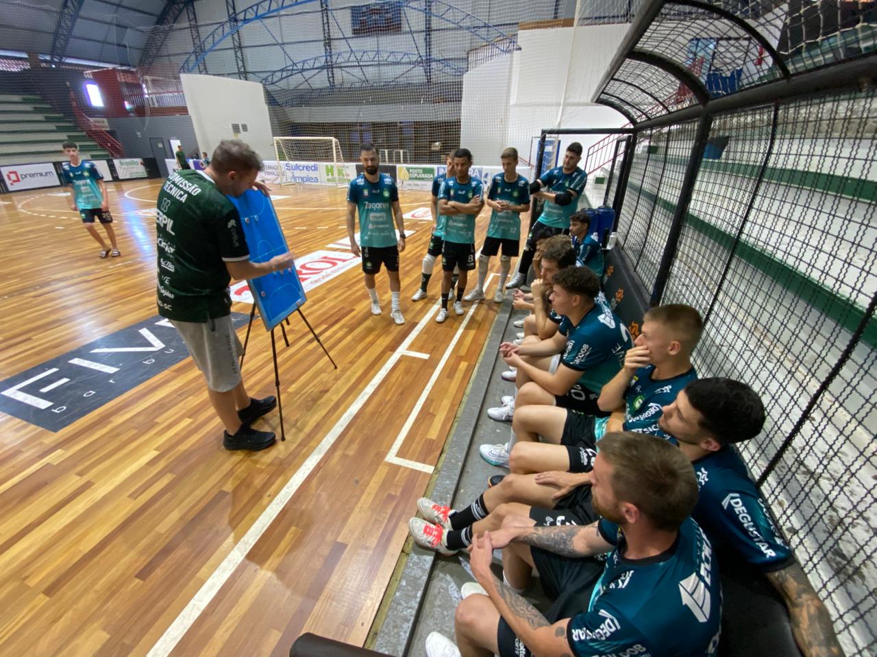 Pinhalense Futsal Zagonel tem primeiro jogo-treino da temporada