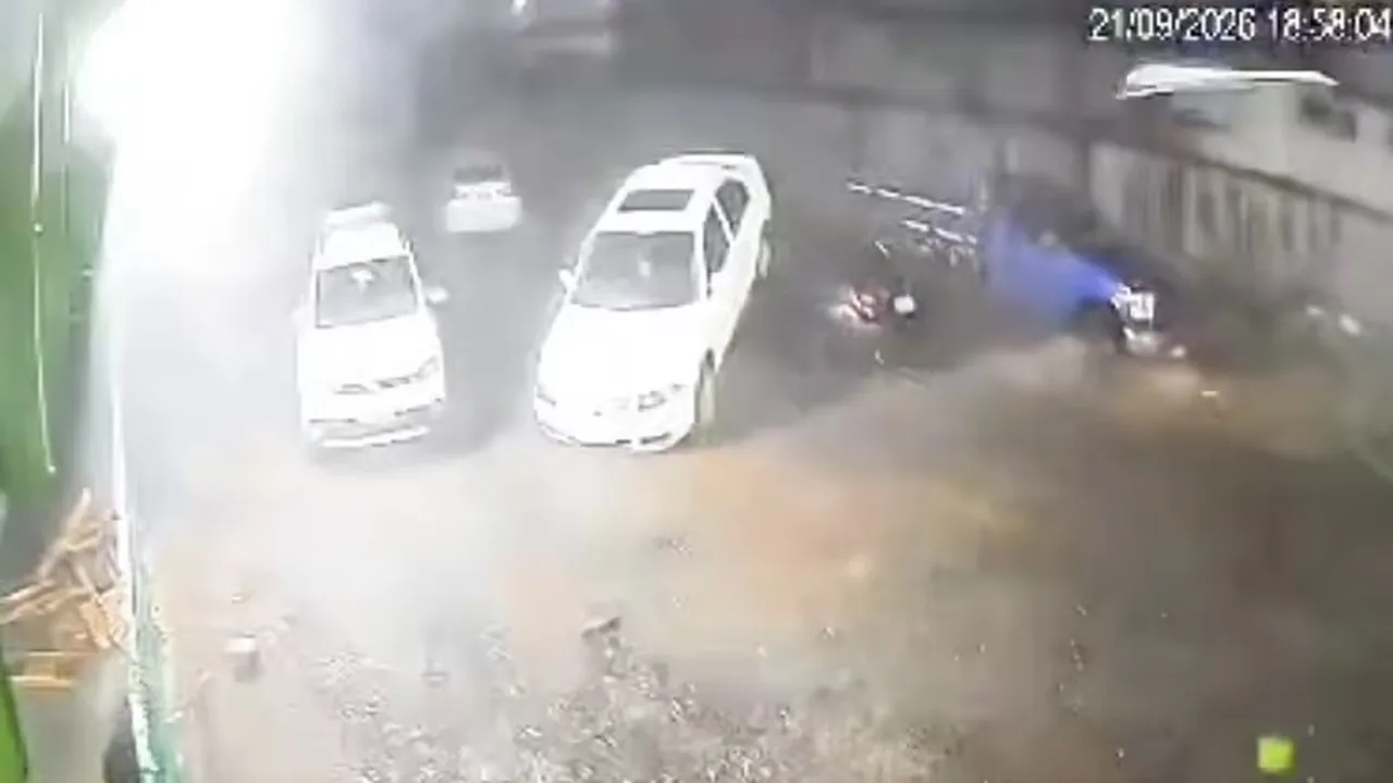 Vendaval levanta carro e lança veículo sobre outro em Francisco Beltrão