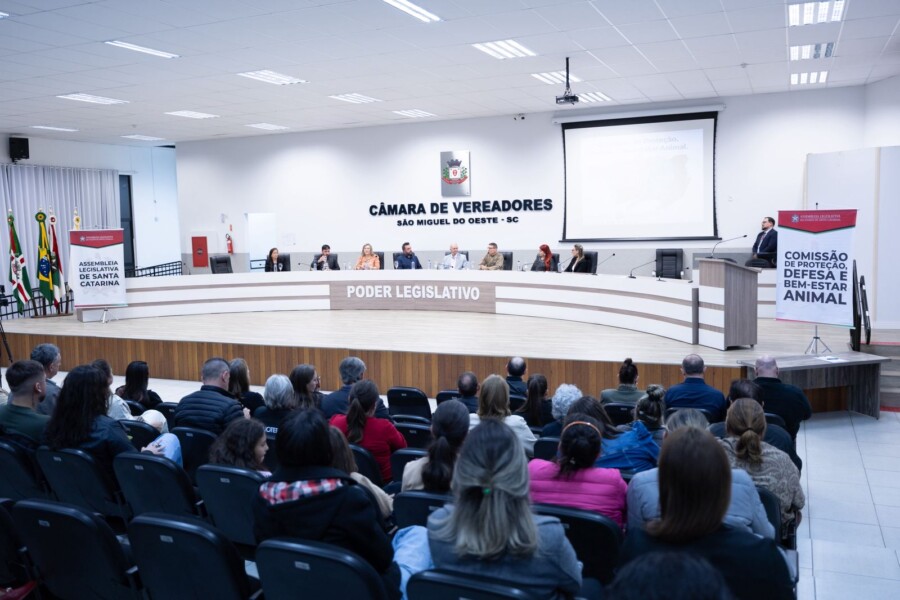 Audiência pública debate desafios da proteção animal no Extremo Oeste catarinense