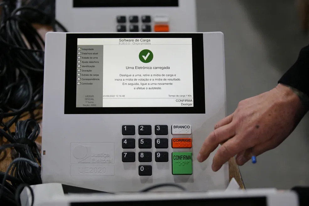 TSE volta a reunir embaixadores para reforçar transparência e segurança das urnas eletrônicas
