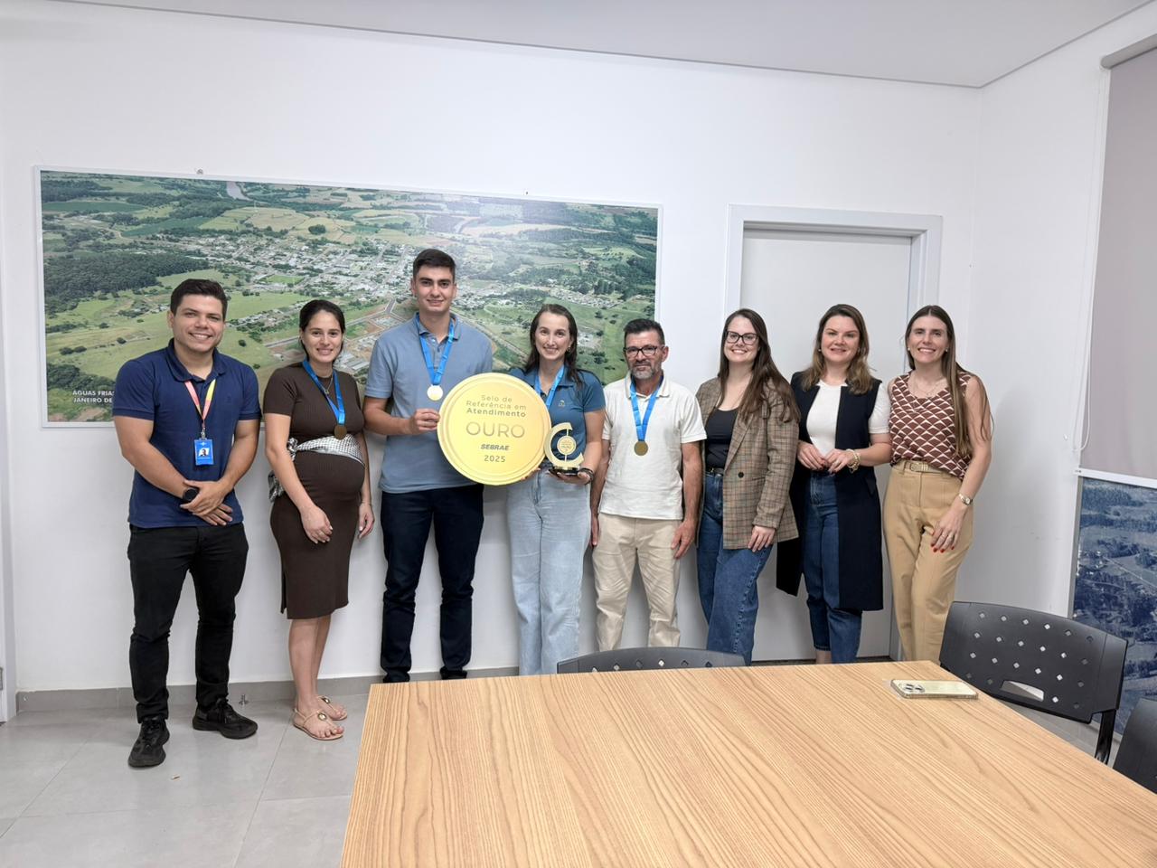 Águas Frias conquista Selo Ouro do Sebrae em atendimento ao empreendedor