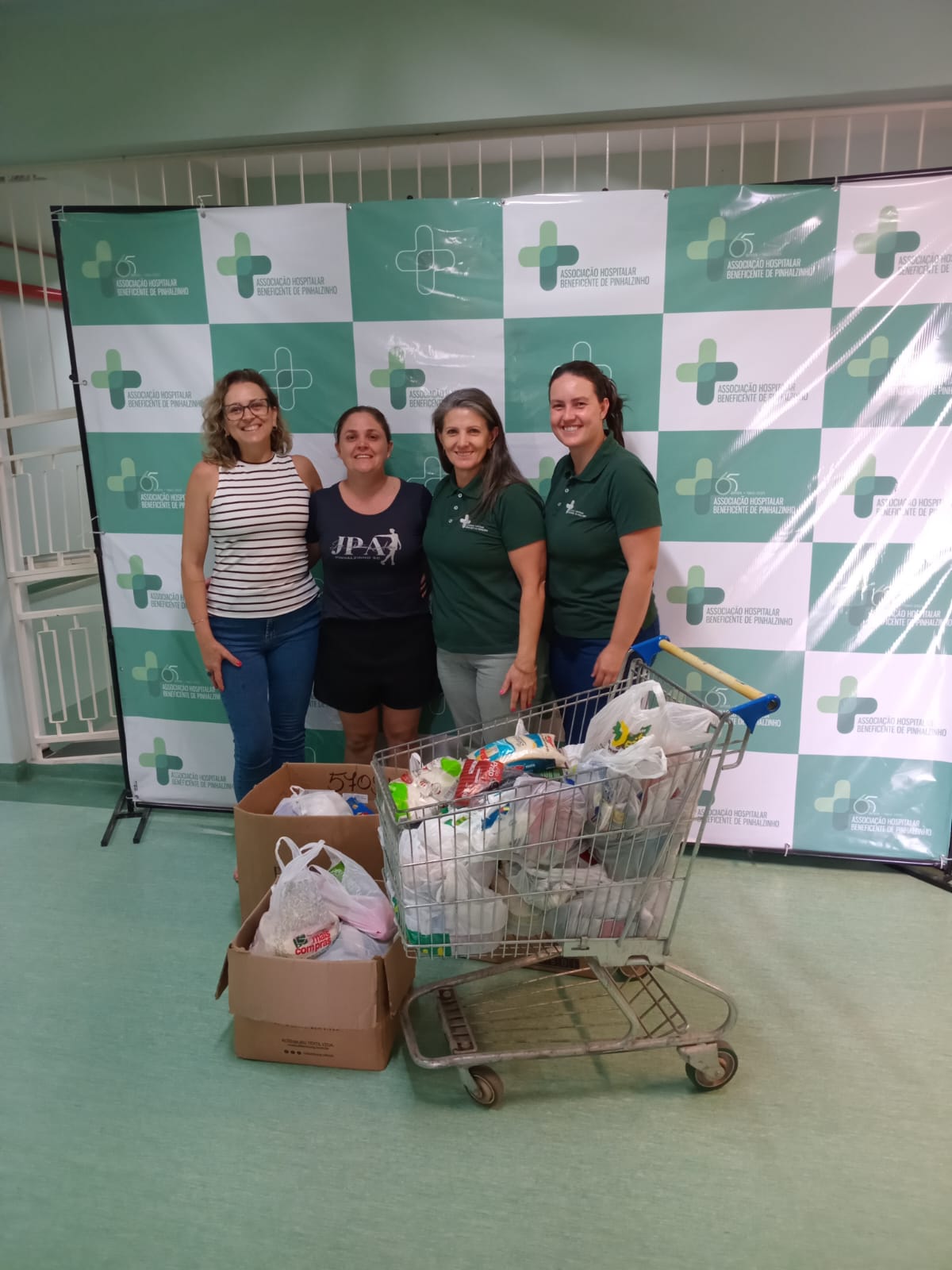 Solidariedade marca encerramento da patinação