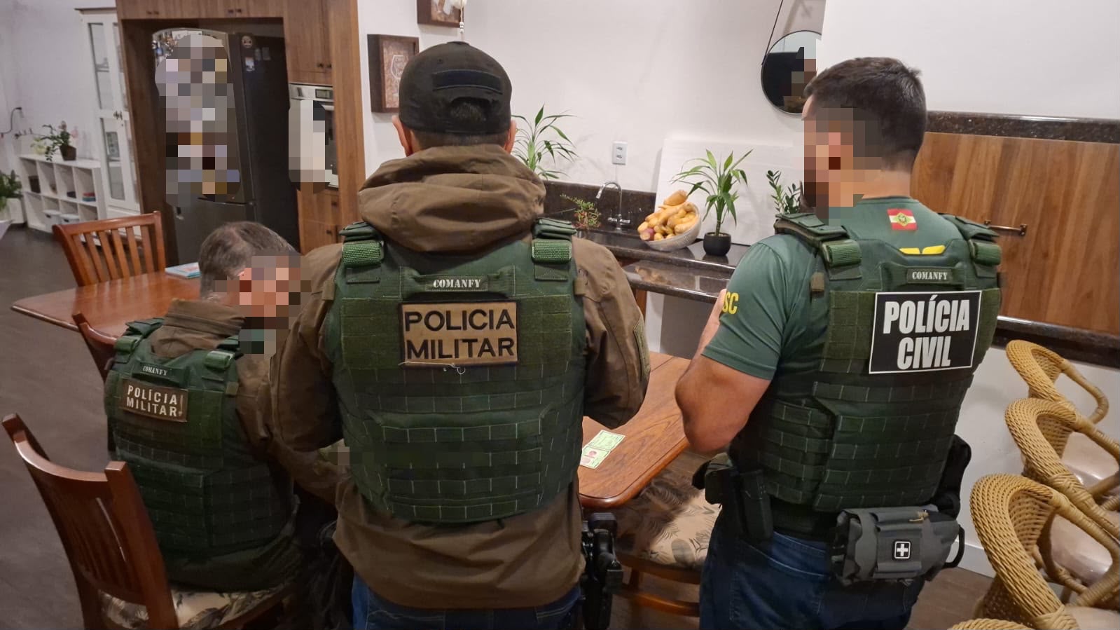 Operação investiga cartel em licitações de shows e cumpre 50 mandados em SC e RS