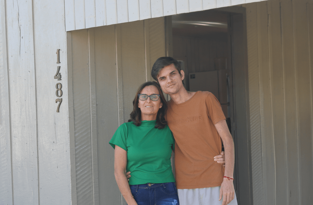 Mutirão do bem reforma residência de graça em Pinhalzinho