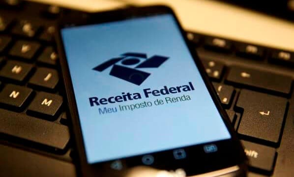 Com o aumento da isenção, mesmo quem ganha mais de dois salários mínimos será afetado (Foto: Agência Brasil)