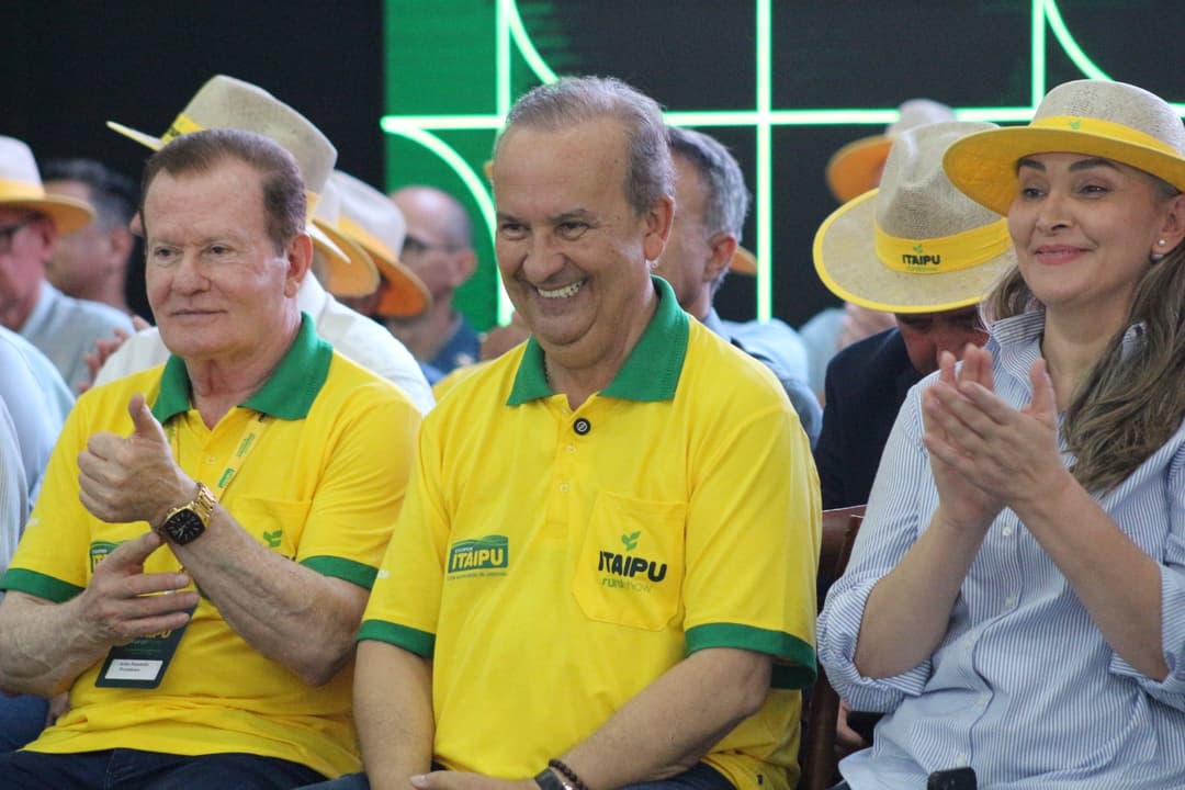 Governador anuncia Estrada Boa Rural e Programa Safra Garantida no Itaipu Rural 