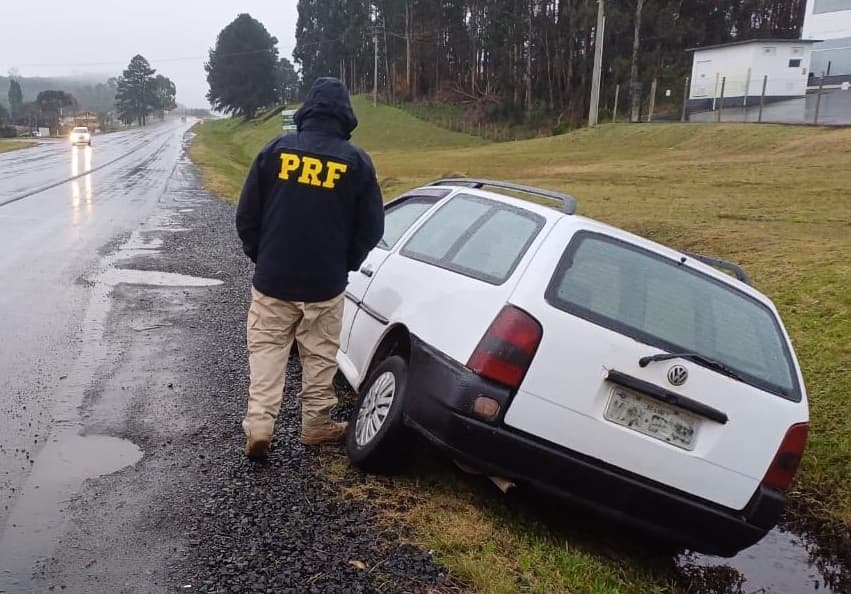 Acidente foi o fim da linha para condutor (Foto: PRF)
