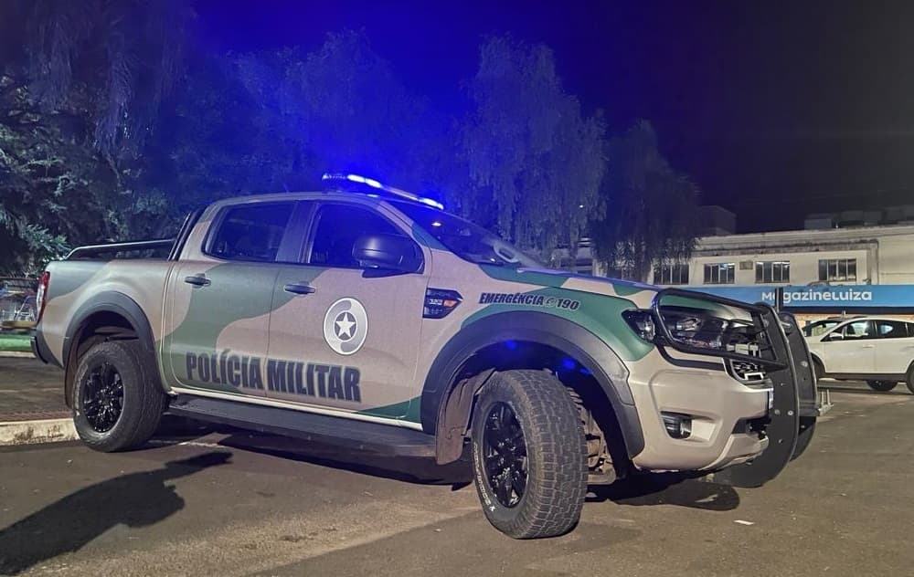 Viatura da Polícia Ambiental em atuação (Foto: Henrique Paulo Koch)