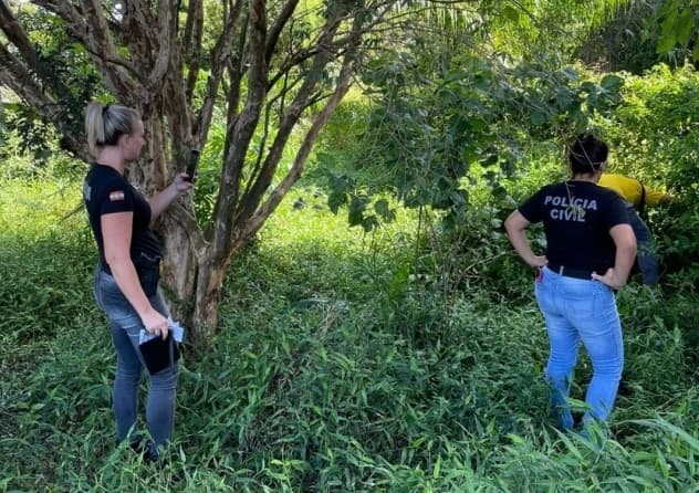 Local onde os cheques foram arremessados (Foto: Polícia Civil)
