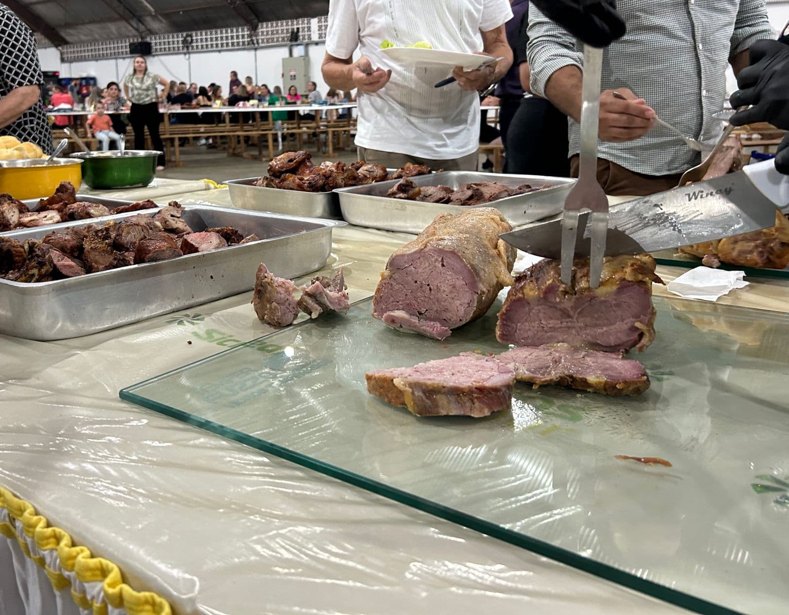 Mais de 800 pessoas participaram do XX jantar do Matambre do Lions Clube